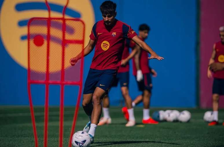 Atividade de prepara&ccedil;&atilde;o do Bar&ccedil;a antes de receber o Racing &ndash;
