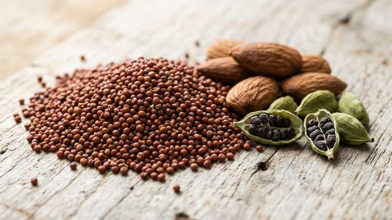 A receita caseira de smoothie de ragi oferece energia limpa e saciedade duradoura sem conservantes.