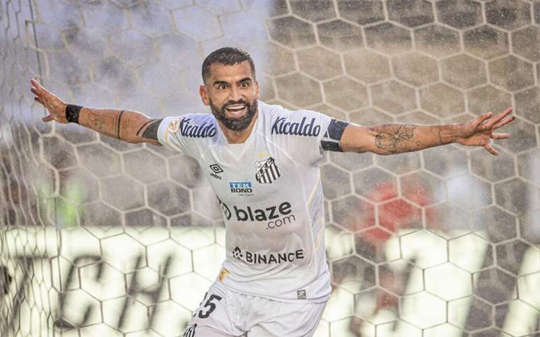 Rinc&oacute;n disputou 80 partidas e marcou dois gols pelo Santos &ndash;
