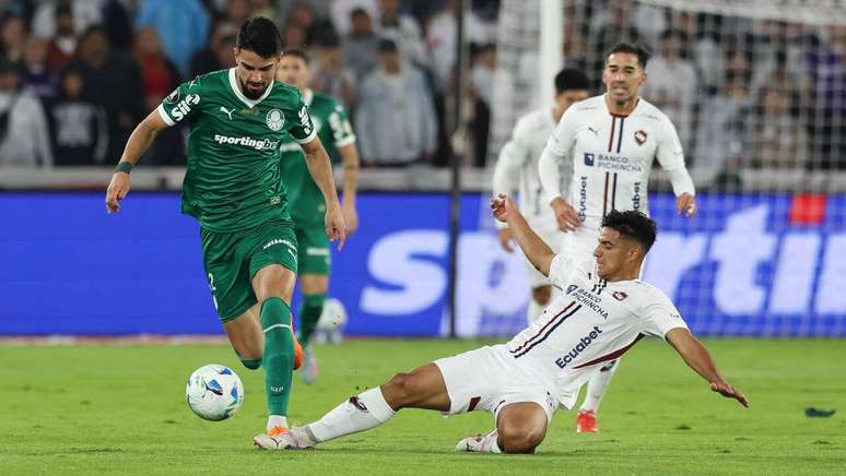 Palmeiras teve dificuldade contra a LDU em Quito, na semifinal da Libertadores 2025 &ndash;