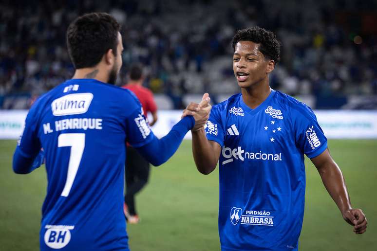 Z&eacute; Lucas briga por uma vaga de titular no Brasileir&atilde;o &ndash;