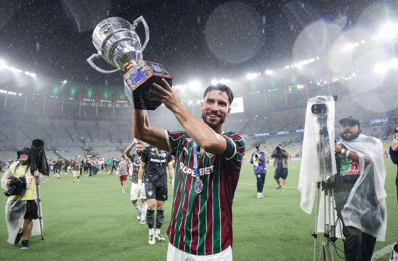 Volante vive grande momento pelo Tricolor &ndash;