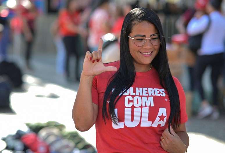 Lula tem maior apoio entre mulheres, que são maioria do eleitorado