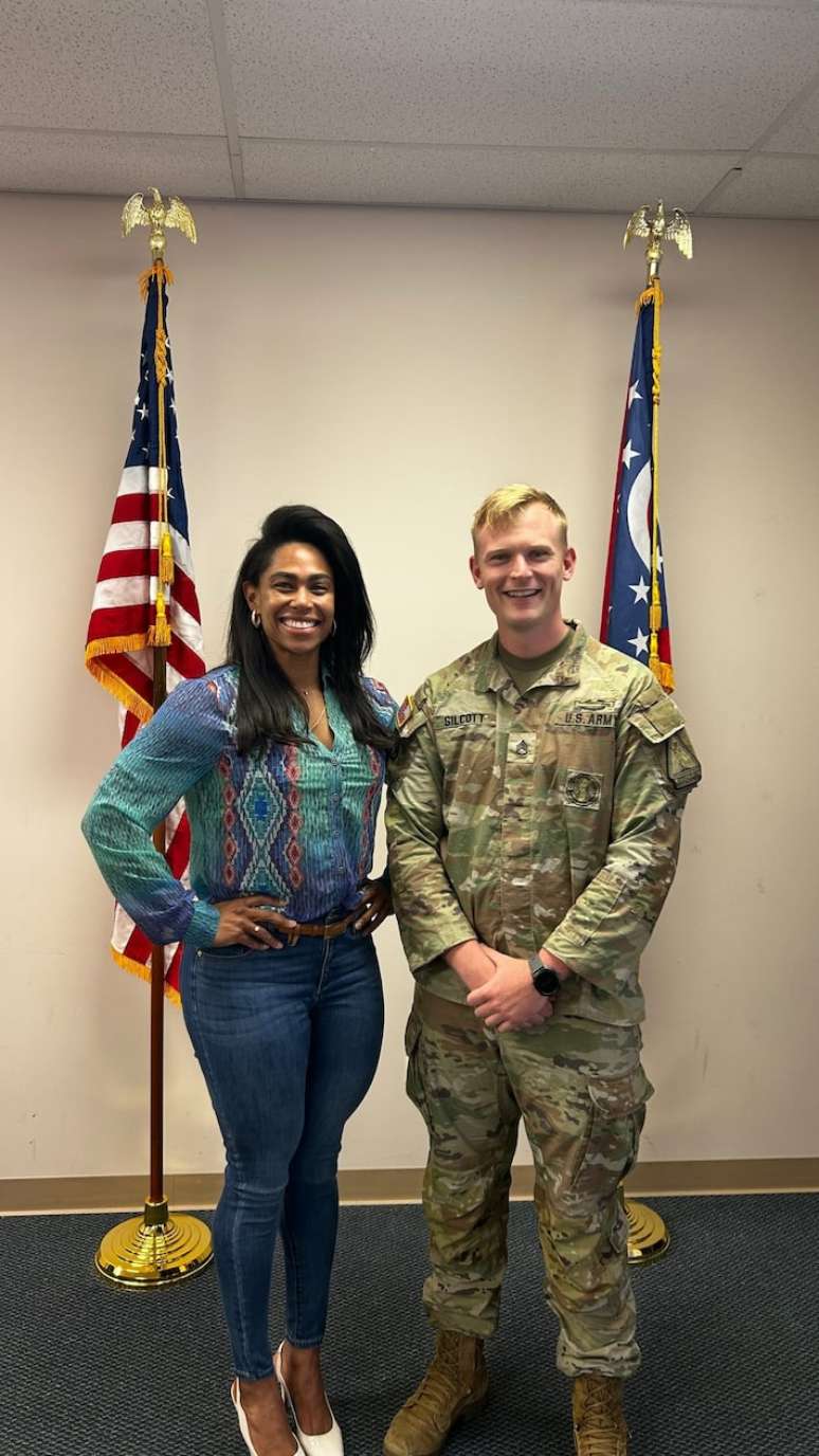 Ex-apresentadora do SBT entrou para a Guarda Nacional de Ohio, nos Estados Unidos