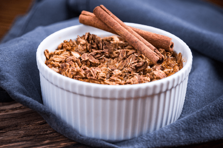 Crumble de ma&ccedil;&atilde; 