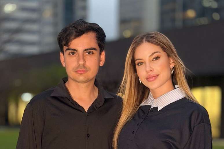 Dudu Camargo e Saory Cardoso aproveitam 'tempo de qualidade' com di&aacute;logo e jantares