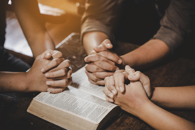 O Salmo 40 fala sobre confian&ccedil;a em Deus, esperan&ccedil;a e gratid&atilde;o por Sua ajuda nos momentos de dificuldade 