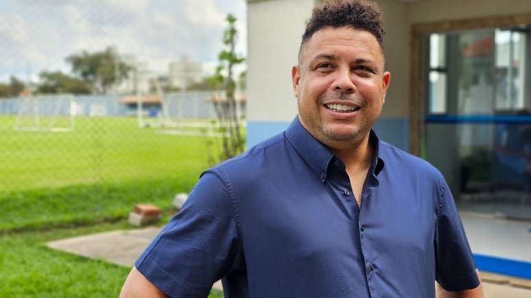 Ronaldo completa 50 anos ap&oacute;s uma carreira vitoriosa como jogador de futebol &ndash;
