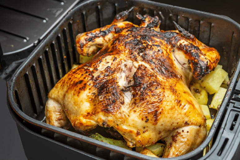 Frango assado com batata e br&oacute;colis 