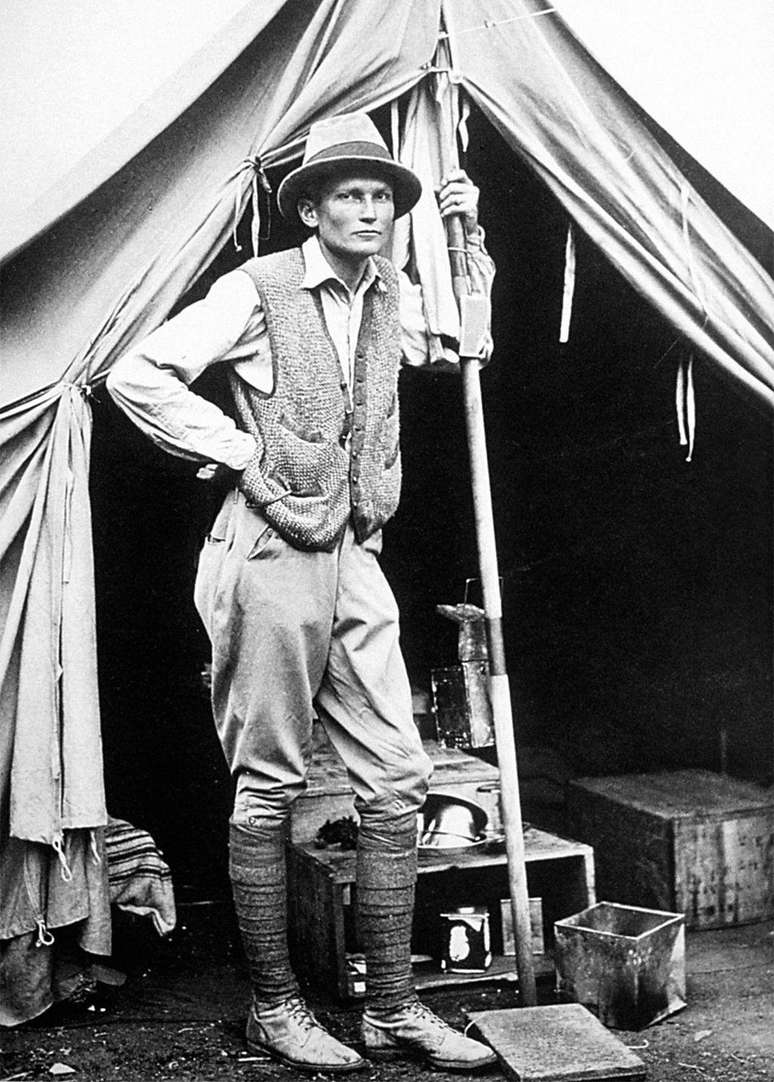 Bingham, que n&atilde;o era arque&oacute;logo, identificou erroneamente o antigo s&iacute;tio de Machu Picchu como a lend&aacute;ria cidade perdida