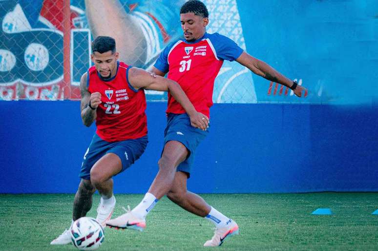 Jogadores do Fortaleza treinam duro &ndash;