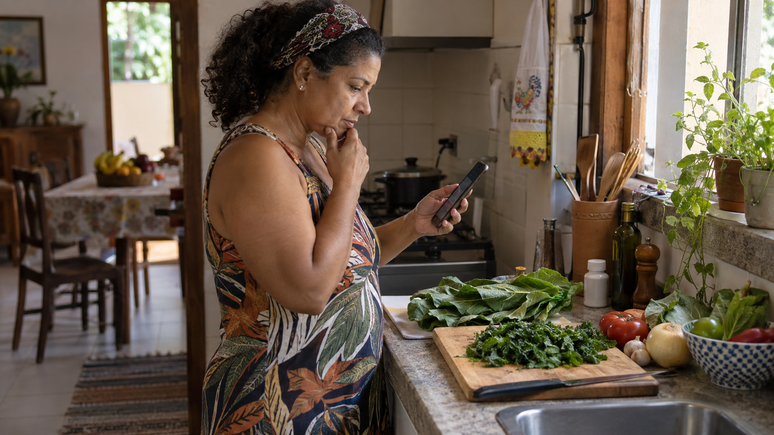 Nenhum vegetal isolado garante ossos fortes ou previne doen&ccedil;as sozinho.