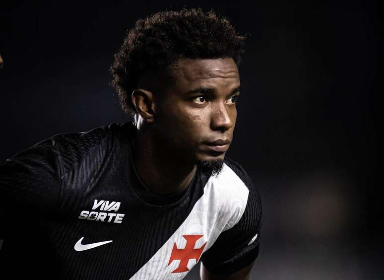 Thiago Mendes tem 11 participa&ccedil;&otilde;es em gols na temporada pelo Vasco &ndash;