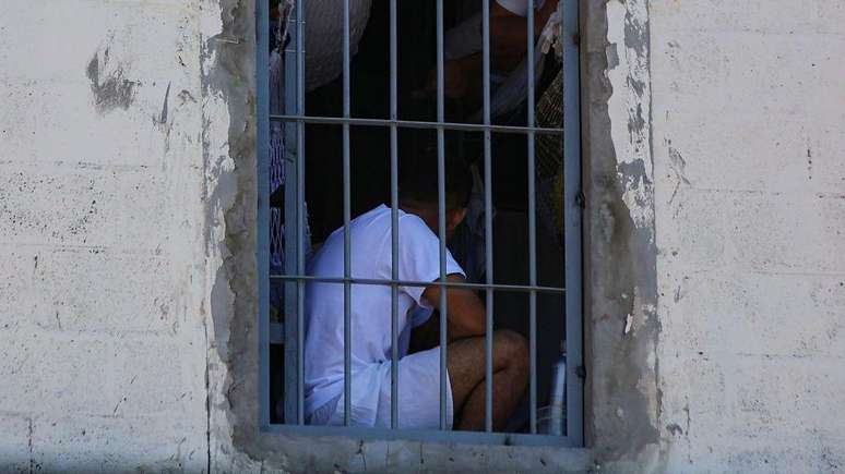 O Cecot &eacute; a pris&atilde;o mais conhecida de El Salvador, mas a maioria dos detidos durante o regime de exce&ccedil;&atilde;o fica em outras penitenci&aacute;rias