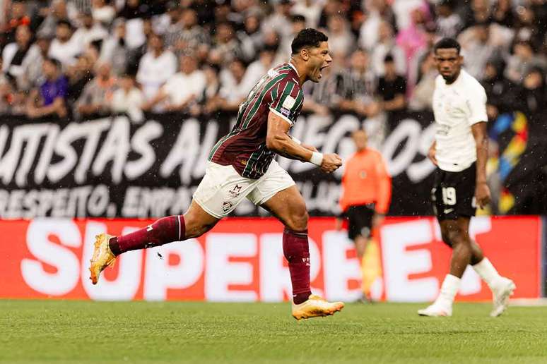 Hulk marcou mais duas vezes com a camisa do Fluminense &ndash; FOTO: MARINA GARCIA / FLUMINENSE F.C.