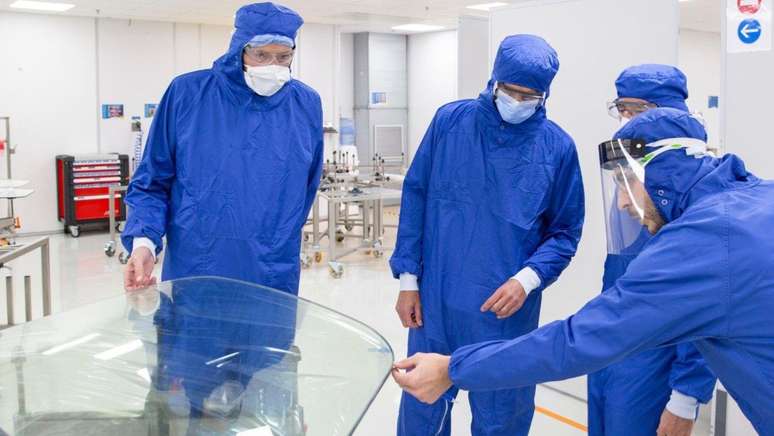 Quanto maiores as janelas dos avi&otilde;es, mais dif&iacute;cil &eacute; de fabric&aacute;-las
