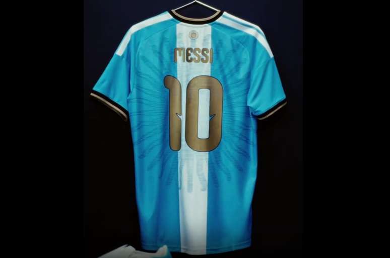 Messi divulga camisa da despedida pela Argentina &ndash;