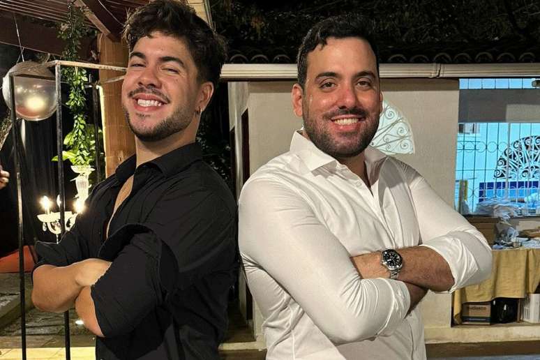 Igor Beltr&atilde;o posa com &Aacute;lvaro ap&oacute;s anos de rela&ccedil;&atilde;o profissional
