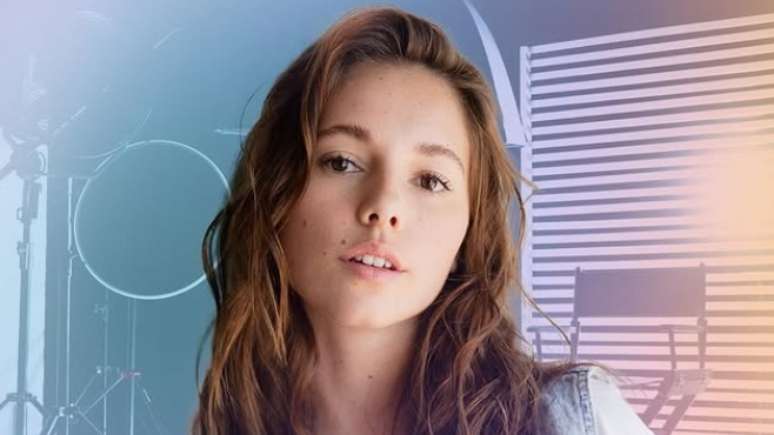 A atriz com o visual divulgado pela SIC, emissora parceira da Globo que come&ccedil;a a gravar sua vers&atilde;o de 'Avenida Brasil'