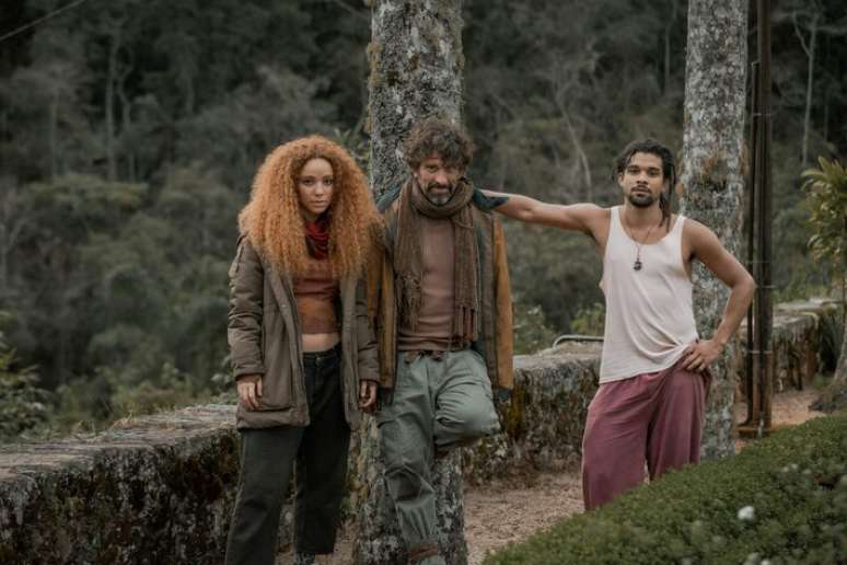 Milhem Cortaz volta como Mart&iacute;n, pai de Luna (Let&iacute;cia Vieira) e Juan (Lucas Leto) em 'Vermelho Sangue'