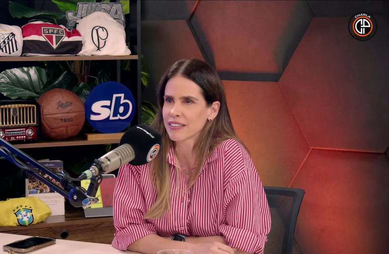 Joanna de Assis refor&ccedil;a o Charla Podcast &ndash;