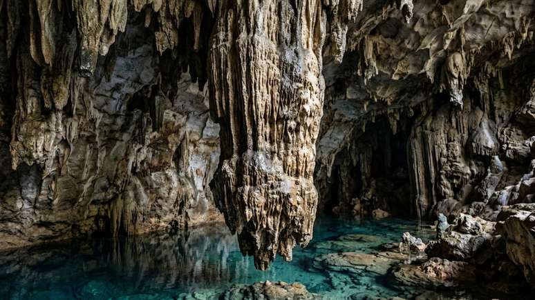 A Gruta do Janel&atilde;o impressiona visitantes com suas aberturas gigantescas e espeleotemas colossais preservados ao longo dos s&eacute;culos.
