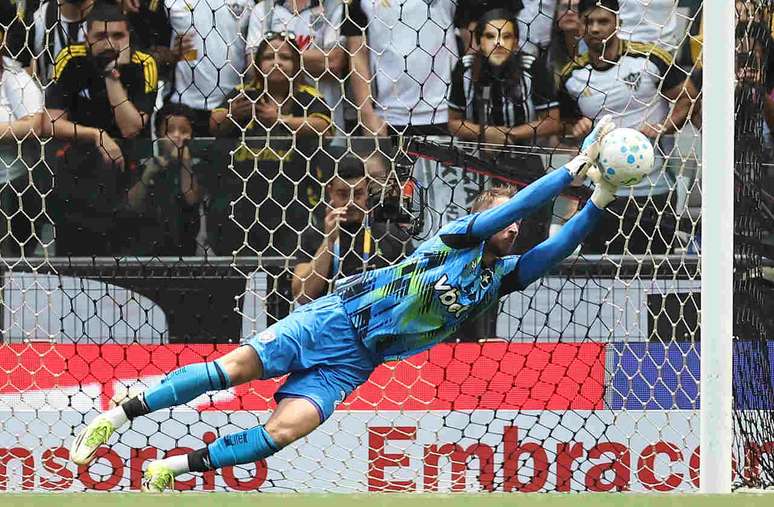 Neto n&atilde;o teve passagem brilhante pelo Botafogo &ndash;