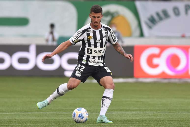 Na equipe paulista, Danilo ganhou espa&ccedil;o sob o comando de F&aacute;bio Carille&nbsp; &ndash; Ivan Storti / Santos