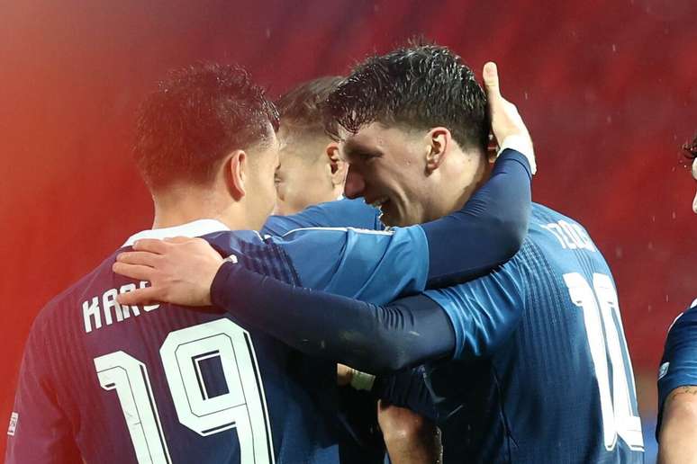 Gr&eacute;cia teve mais volume de jogo e conseguiu virar diante da S&eacute;rvia &ndash;