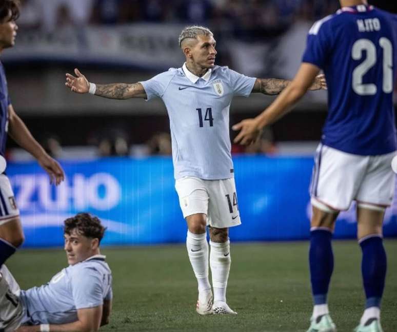 Torreira gesticula depois de uma falta sofrida pelo Uruguai &ndash; Divulga&ccedil;&atilde;o/AUF
