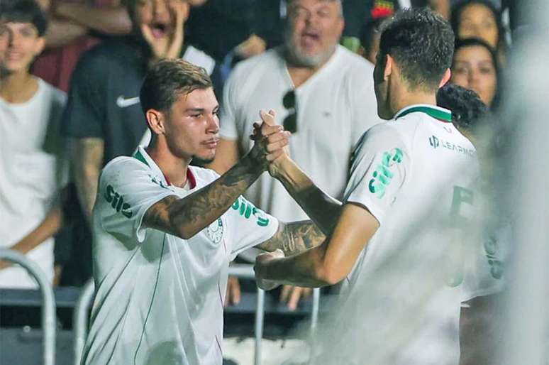Jovem desperta interesse de clubes italianos &ndash;