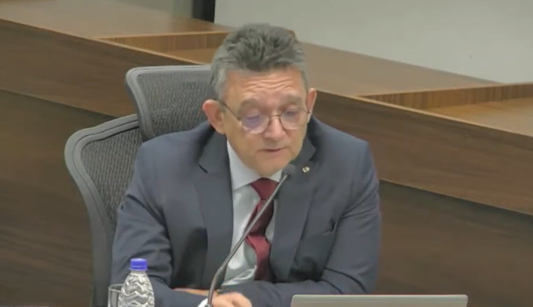 Jos&eacute; Adonis Callou de Araujo S&aacute;