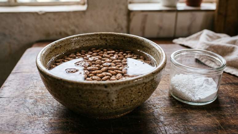 A hidrata&ccedil;&atilde;o homog&ecirc;nea permite a libera&ccedil;&atilde;o de amido natural e transforma a textura do caldo em uma composi&ccedil;&atilde;o densa.