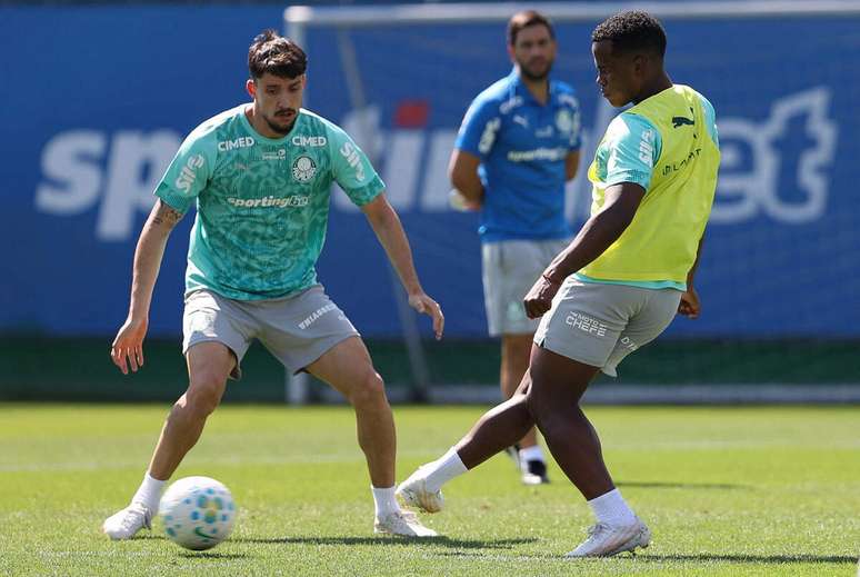 Piquerez e Arias, do Palmeiras, defenderam suas respectivas sele&ccedil;&otilde;es na Data Fifa &ndash;