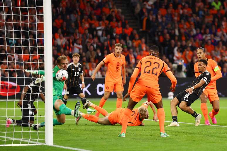 Holanda enfrentou a Alemanha e ficou no empate em 1 a 1 &ndash;