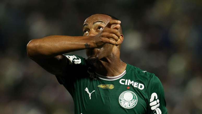 Volante se tornou pe&ccedil;a crucial para o time de Abel Ferreira &ndash;