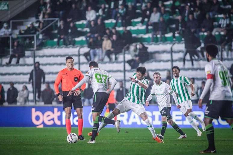 Juventude venceu o Am&eacute;rica-MG por 3 a 0, no Alfredo Jaconi &ndash;