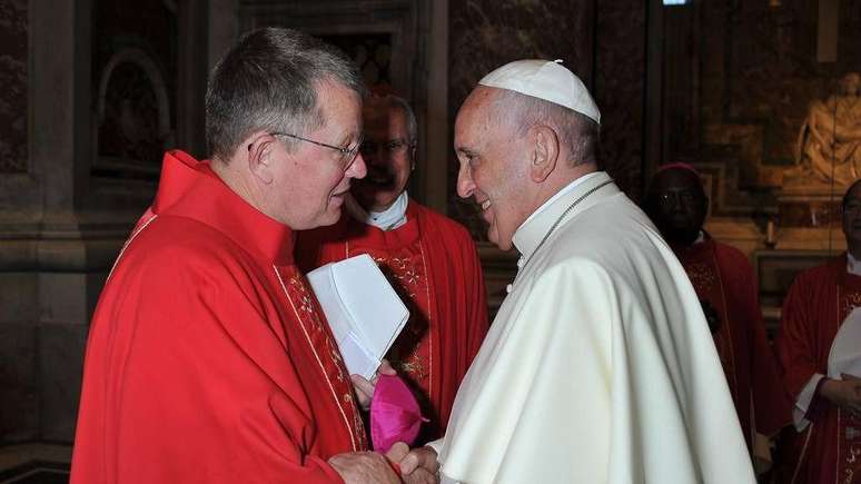 O arcebispo Jaime Spengler (&agrave; esquerda) em reuni&atilde;o com papa Francisco