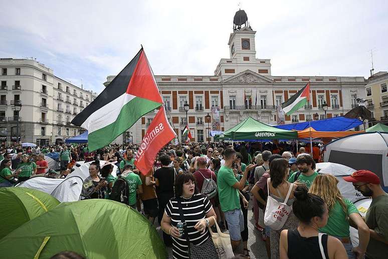 Acampamento na Puerta del Sol