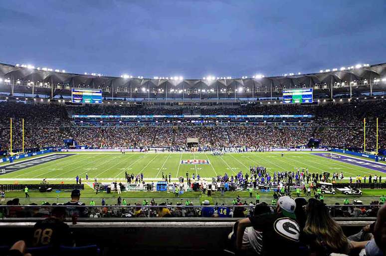 Primeiro jogo da NFL no Maracan&atilde; &ndash;
