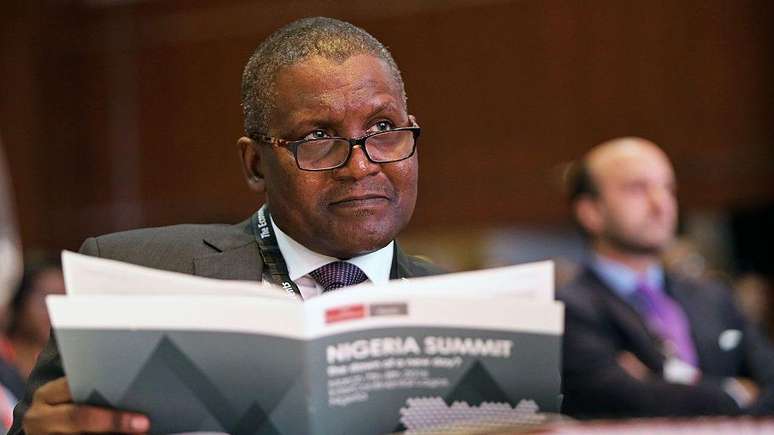Dangote, que vem de uma fam&iacute;lia rica, demonstrou talento para os neg&oacute;cios desde crian&ccedil;a