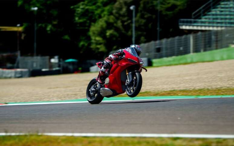 Ducati Panigale V4 S