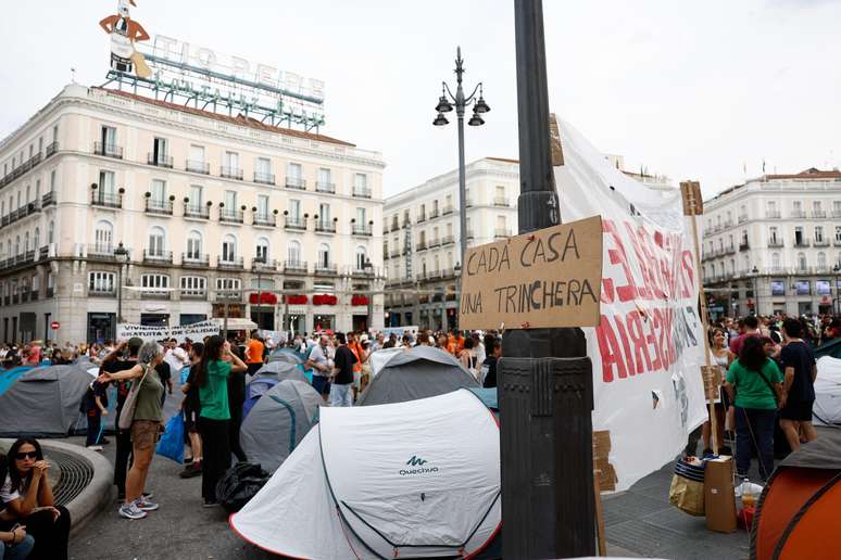 Acampamento na Puerta del Sol