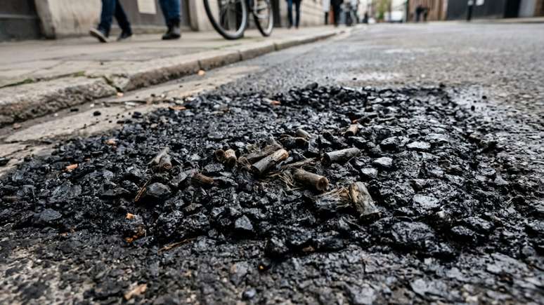 A redu&ccedil;&atilde;o da condutividade t&eacute;rmica no novo asfalto ajuda a amenizar o aquecimento urbano e o efeito das ilhas de calor.