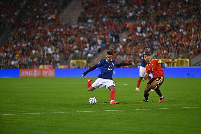 Momento do gol marcado por Olise na vit&oacute;ria sobre os belgas &ndash;