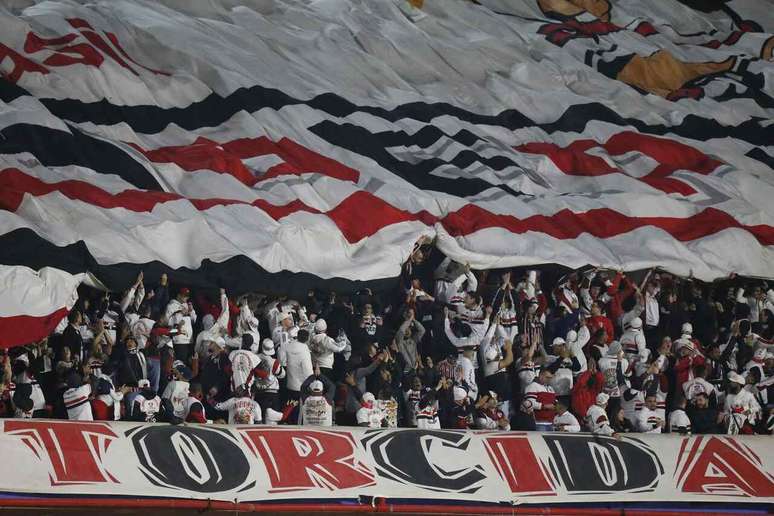 S&atilde;o Paulo debate novo modelo de seu s&oacute;cio-torcedor &ndash;