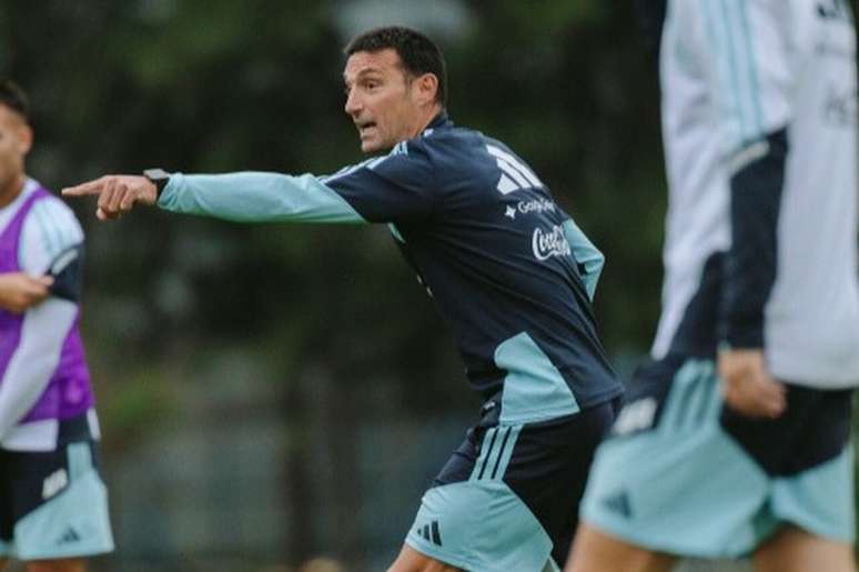 Lionel Scaloni comanda treinamento da Argentina &ndash; Foto; Divulga&ccedil;&atilde;o / AFA