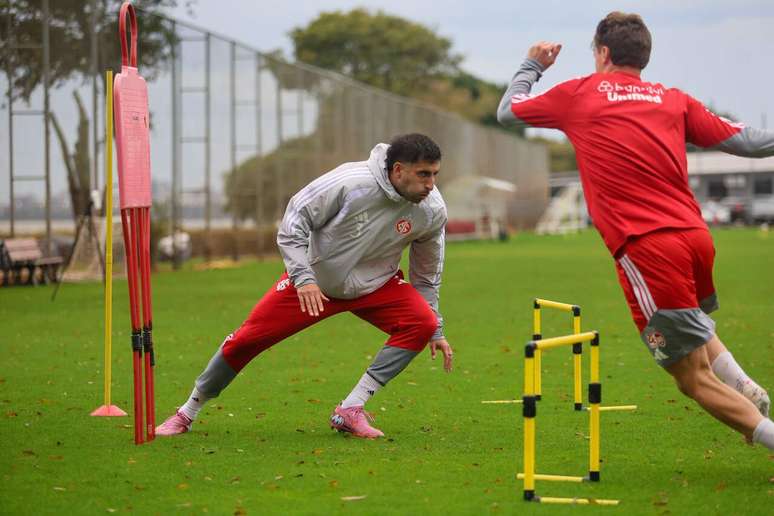 Marip&aacute;n durante treinamento pelo Internacional &ndash;
