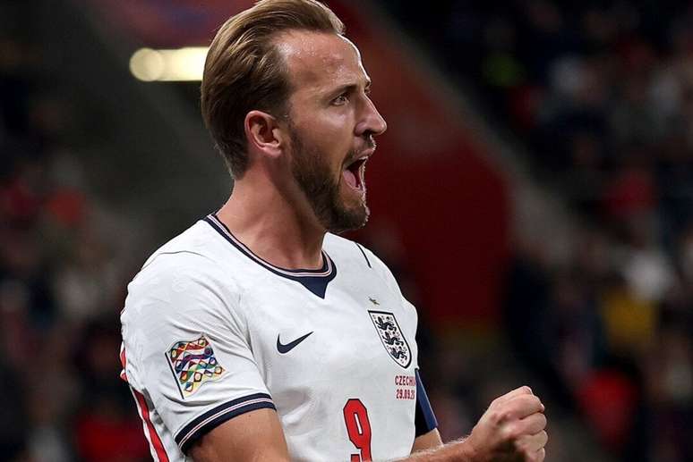 Sempre ele! Harry Kane celebra segundo gol da Inglaterra contra a Rep&uacute;blica Tcheca &ndash;