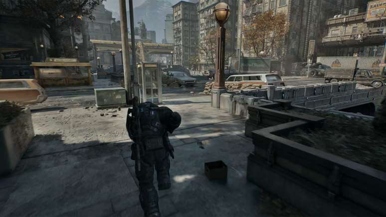 Nas &aacute;reas semiabertas da campanha, Frame Gen &eacute; praticamente obrigat&oacute;rio para manter 60 fps ou mais de forma constante